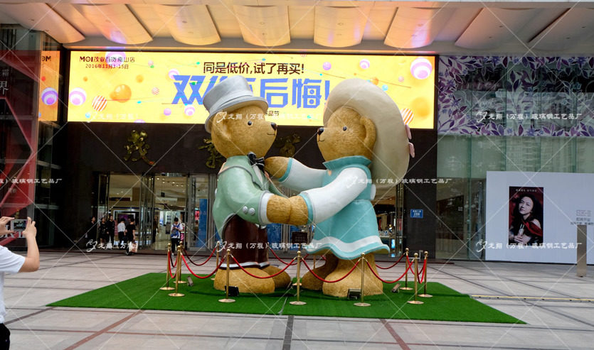 玻璃鋼雕塑要怎么維護(hù)保養(yǎng)呢？